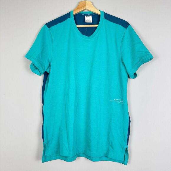 Nike Men's Dri-Fit training T-shirt size M Running Breathable Green Jogger Gym - Picture 1 of 7